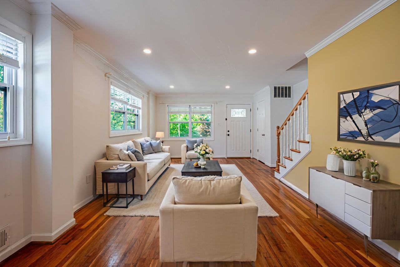 6208 8th St Nw - Photo 2 of 25