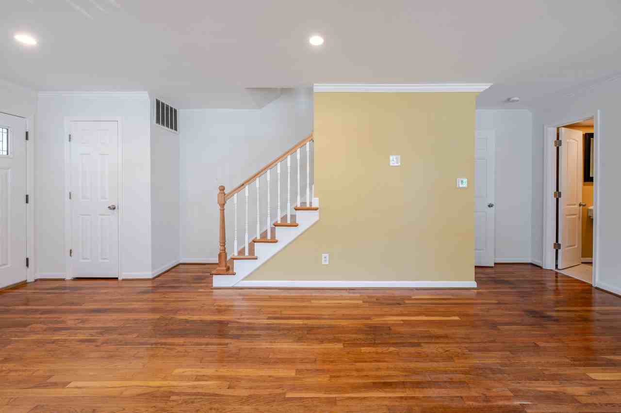6208 8th St Nw - Photo 4 of 25