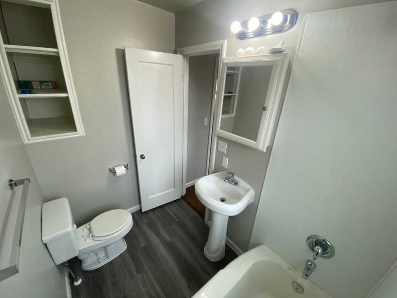 1102 27th St #2 - Photo 3 of 5