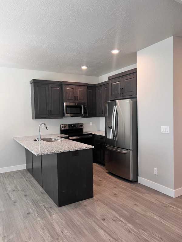 45 Cedar Ln #2 - Photo 4 of 13