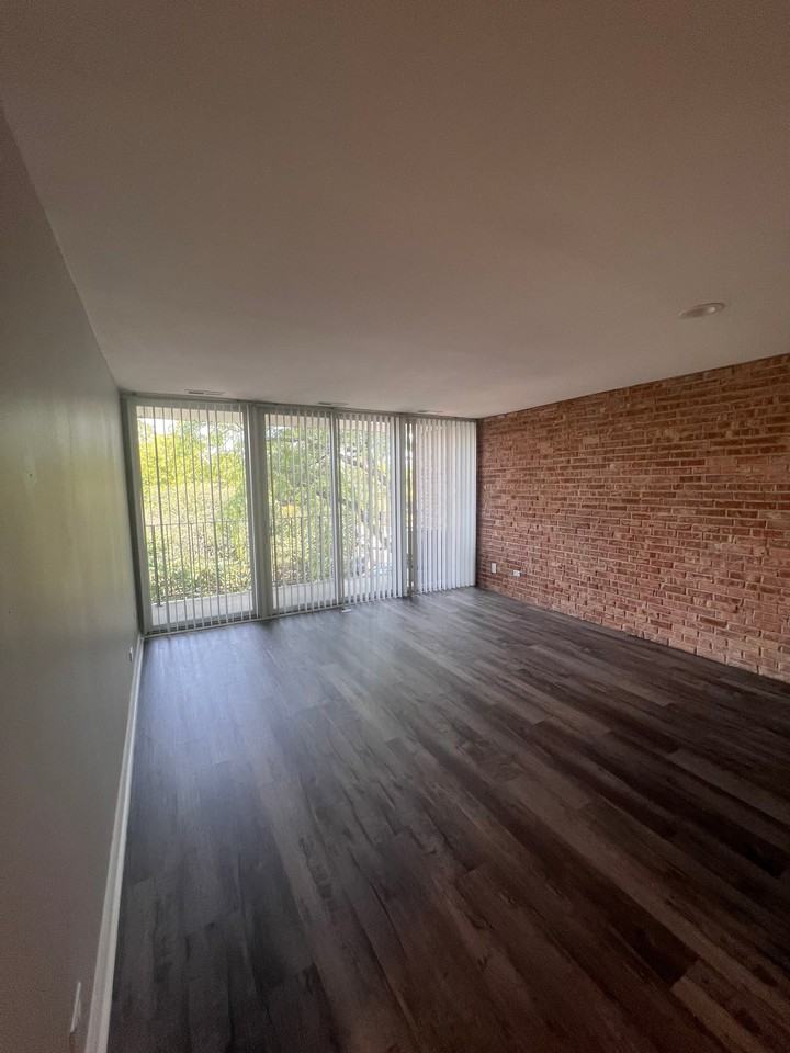 5550 Abbey Dr #5550-2C - Photo 2 of 6