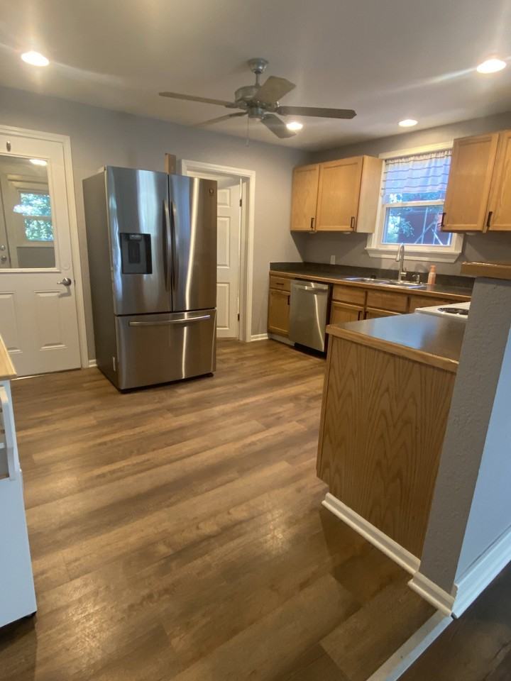 1018 N 10th St - Photo 4 of 16