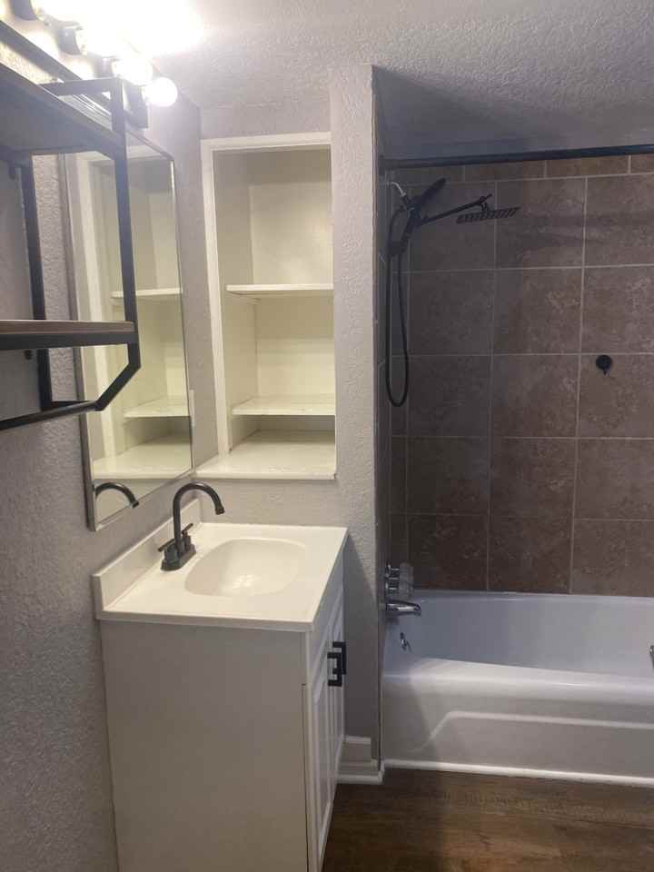 1018 N 10th St - Photo 7 of 16