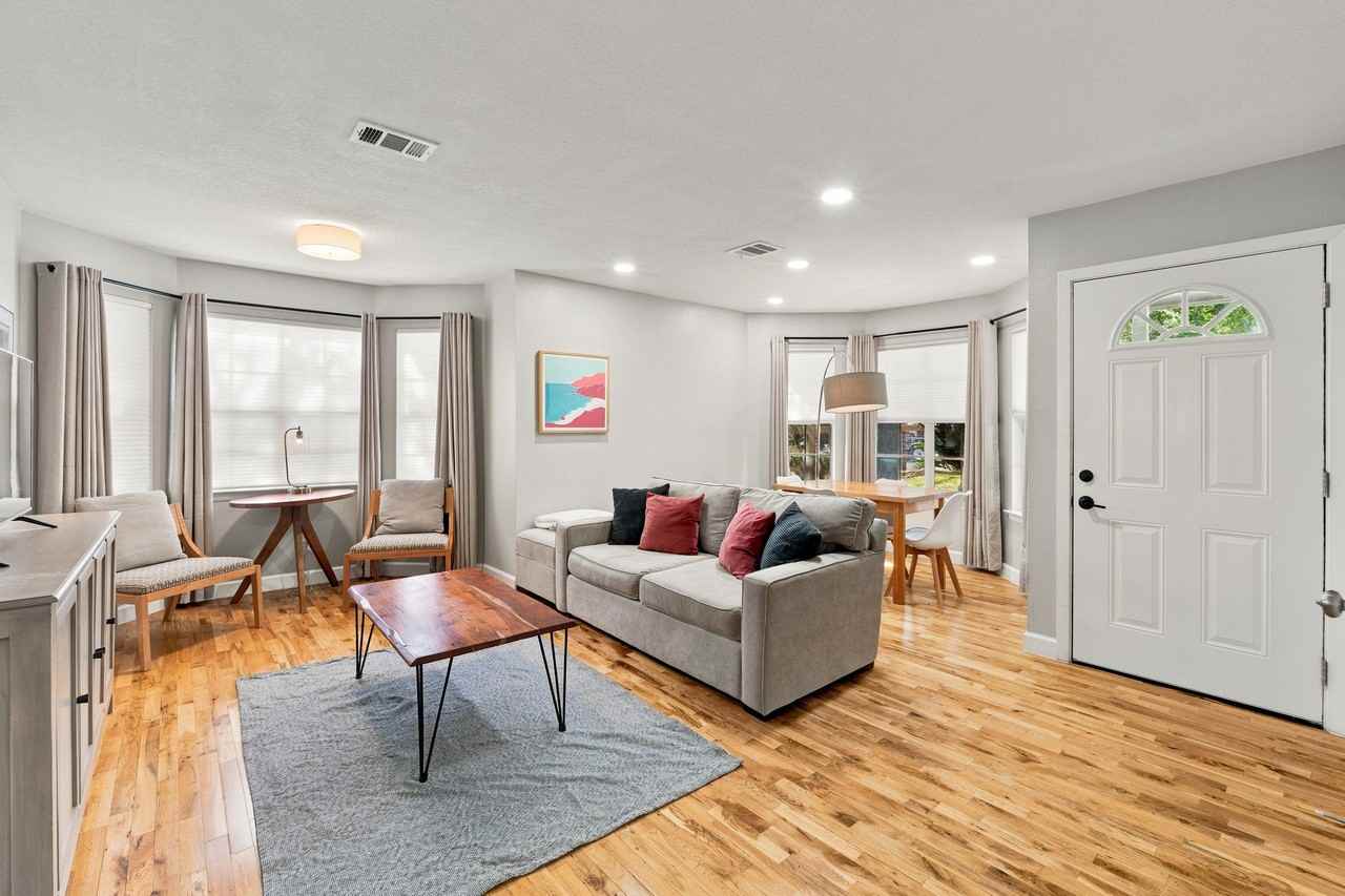 3012 E 16th St - Photo 5 of 20