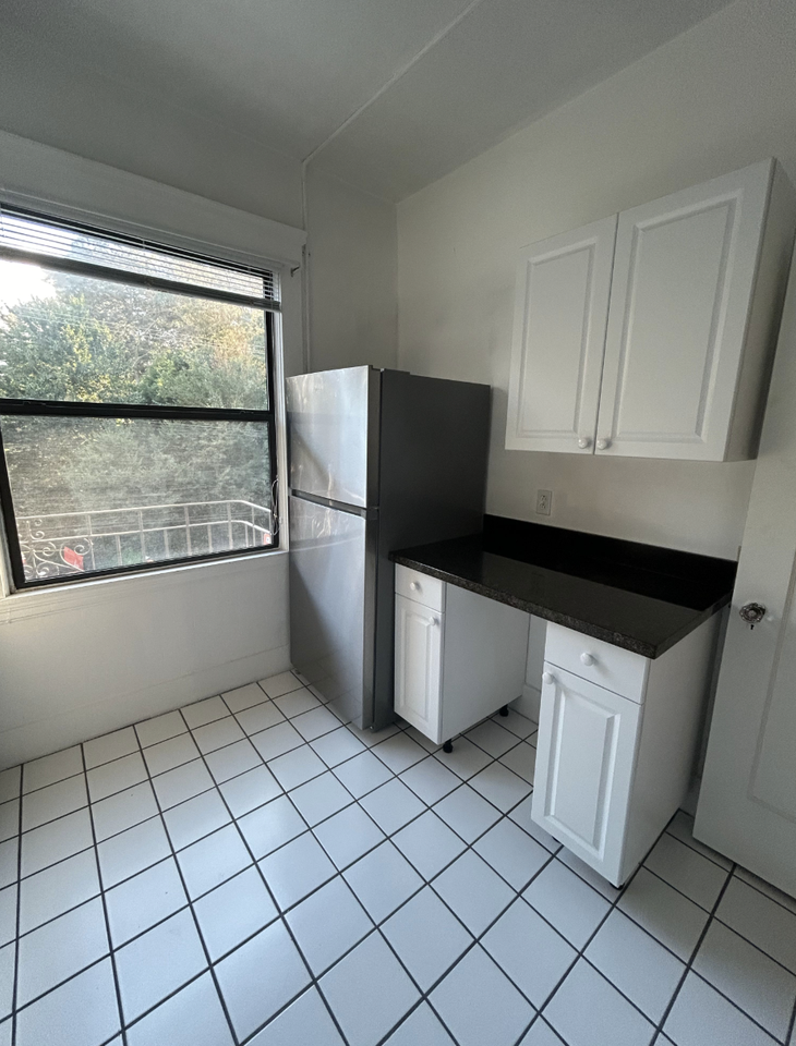 3400 Fulton St #4 - Photo 2 of 12
