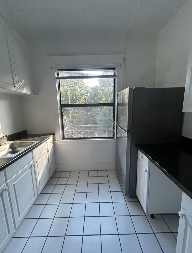 3400 Fulton St #4 - Photo 5 of 12
