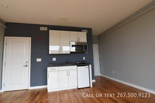535 N Budd St #2C - Photo 1 of 1