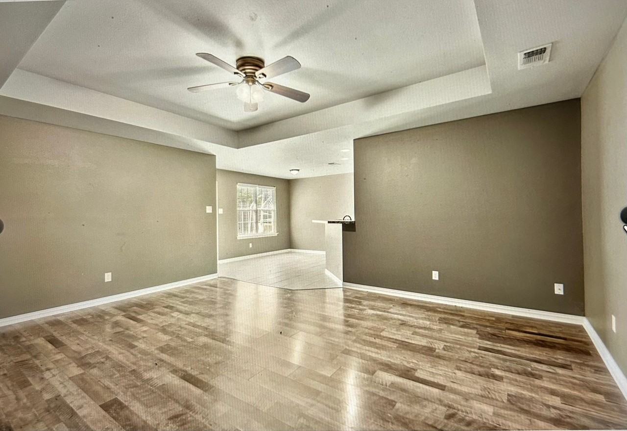3425 Shelby Ave - Photo 4 of 11