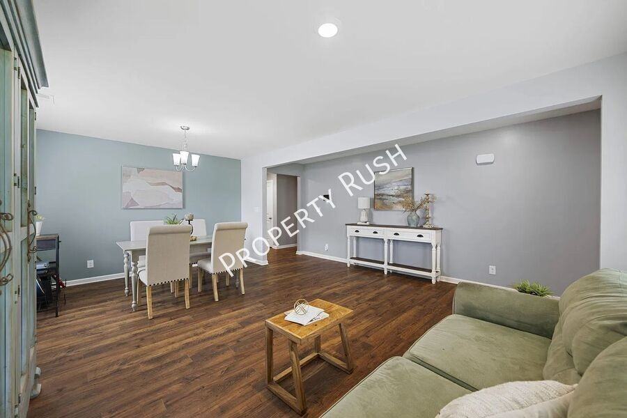 6556 Long Horn St - Photo 6 of 42