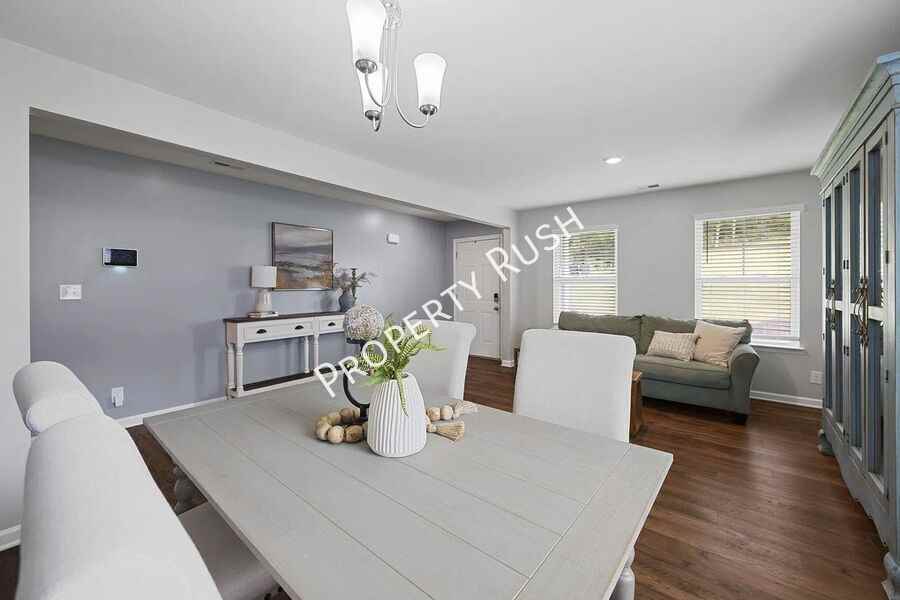 6556 Long Horn St - Photo 7 of 42