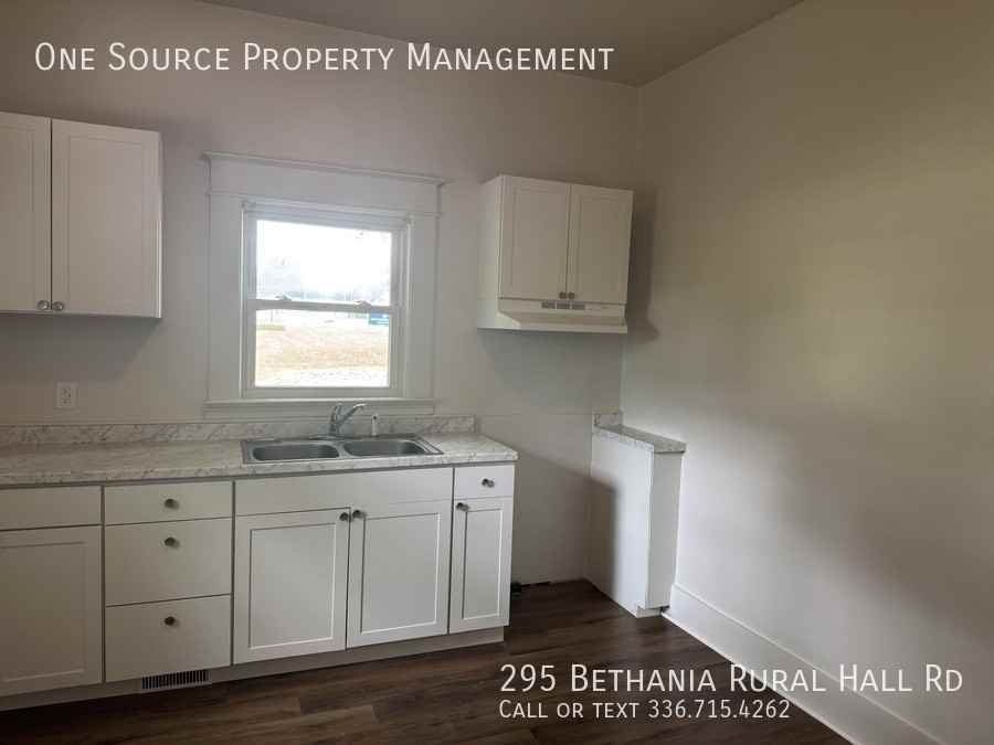 295 Bethania Rural Hall Rd - Photo 6 of 21