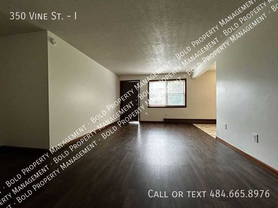 350 Vine St #I - Photo 3 of 12