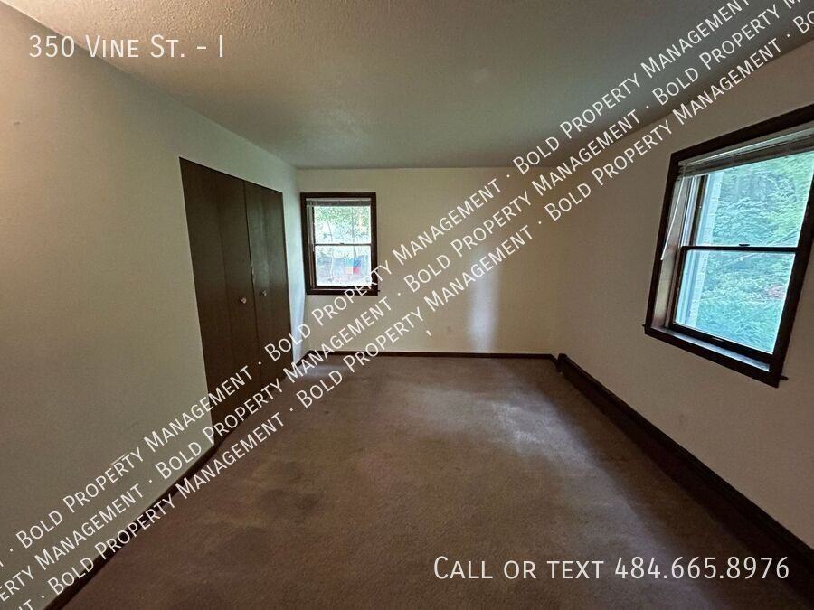 350 Vine St #I - Photo 6 of 12