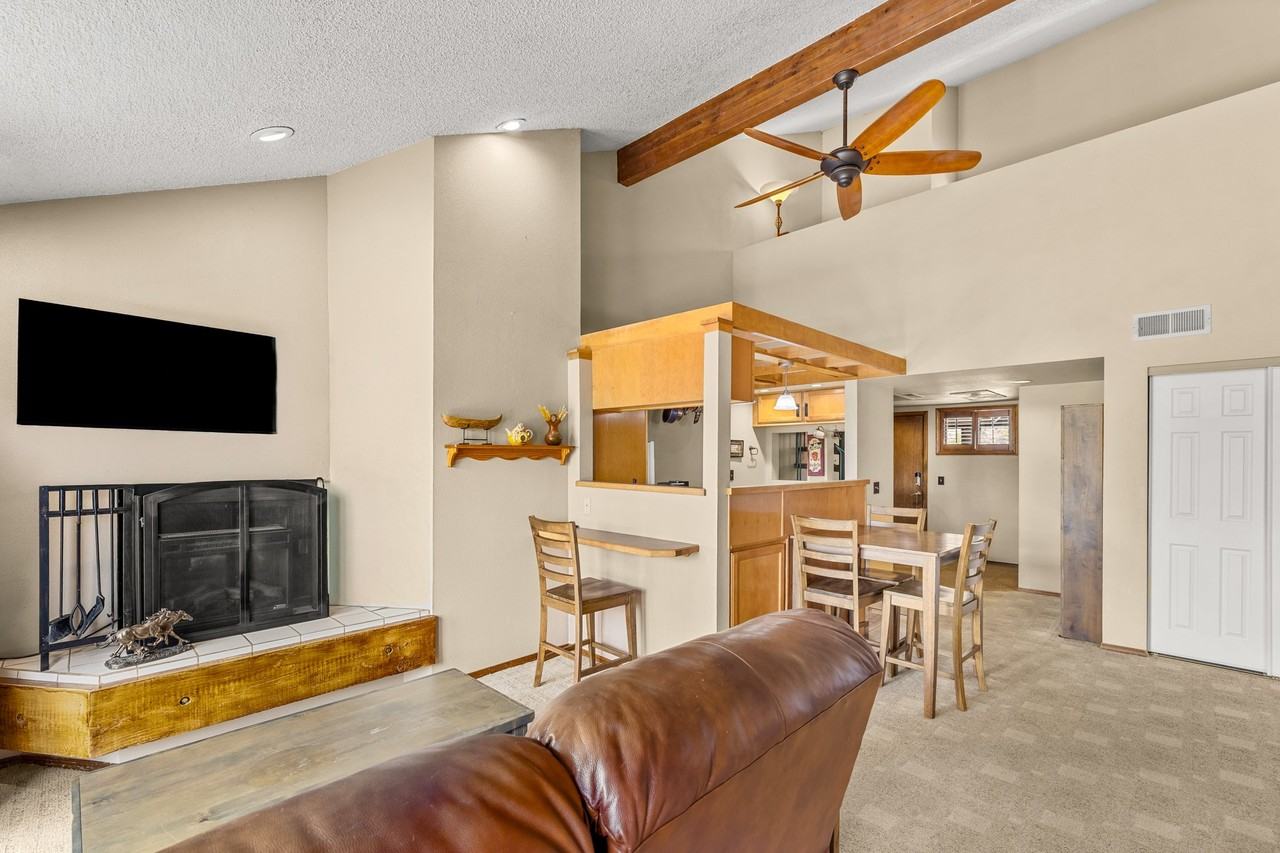 2600 N Valley View Rd - Photo 6 of 19