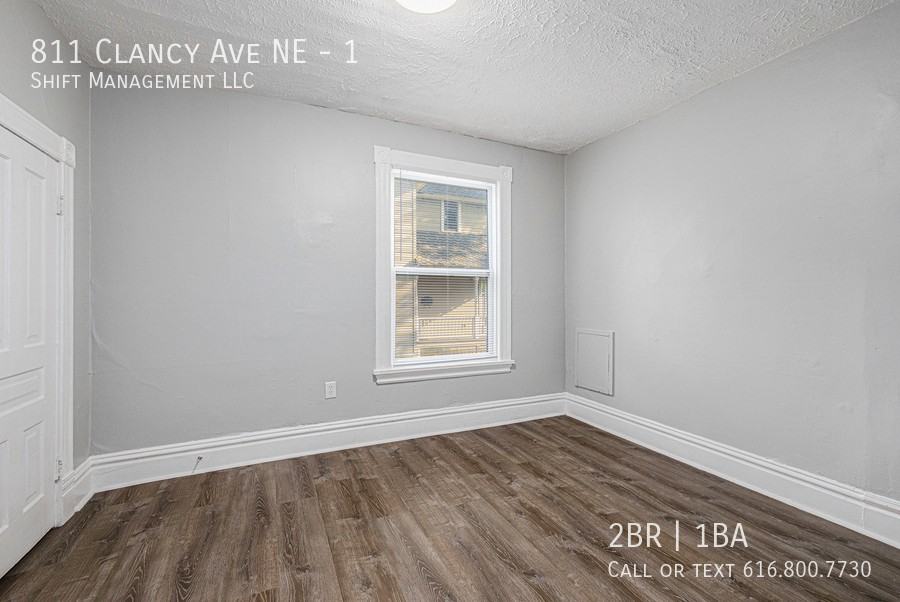 811 Clancy Ave Ne #1 - Photo 4 of 16