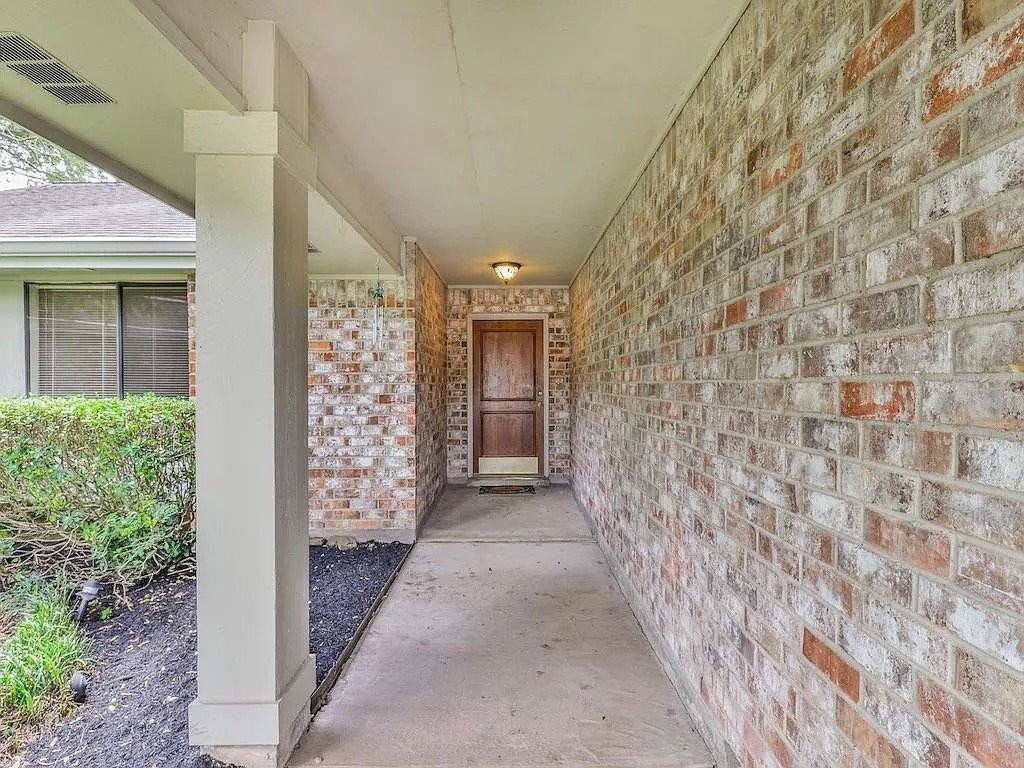 22019 Knoll Lake Ln - Photo 4 of 6