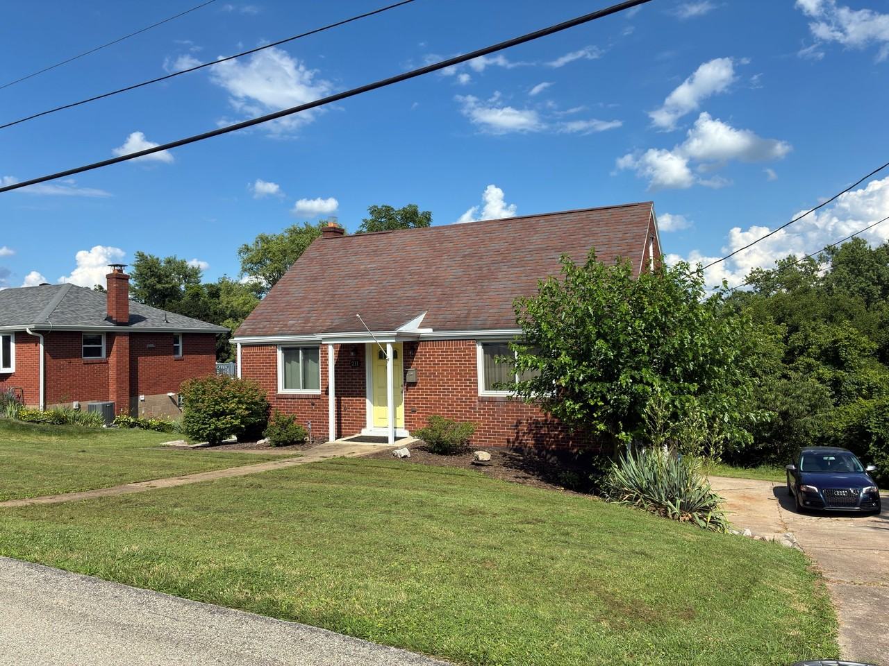 211 Verdant St - Photo 3 of 23
