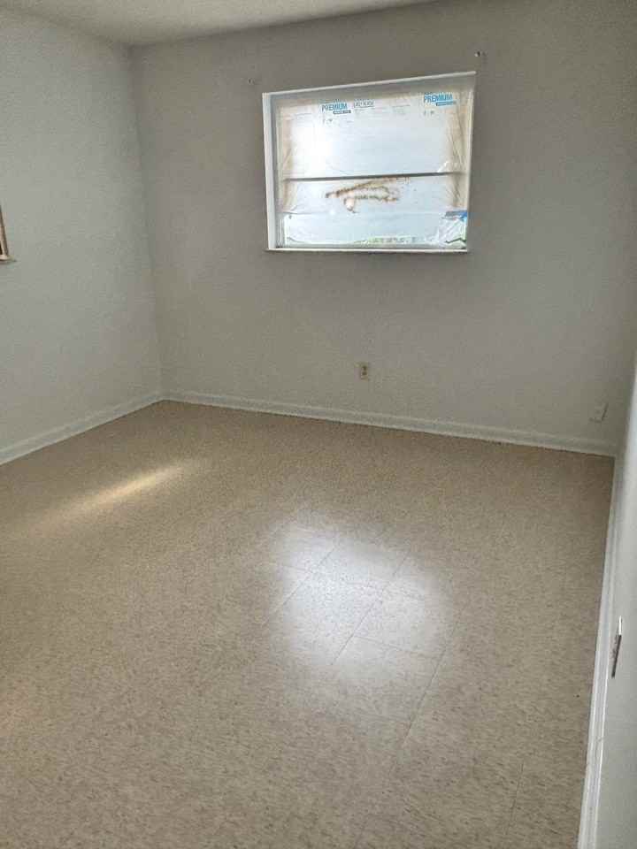 8398 Se Pine Cir #1 - Photo 5 of 8