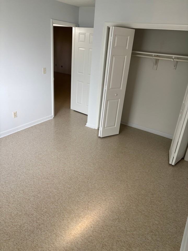 8398 Se Pine Cir #1 - Photo 6 of 8