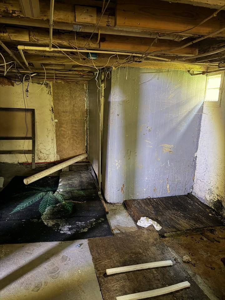 5363 Arlington Ave - Photo 7 of 20