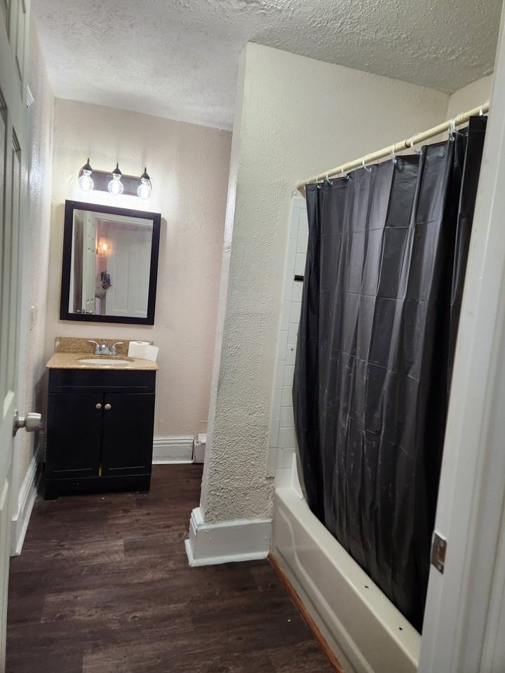 1513 Blair Ave - Photo 4 of 6