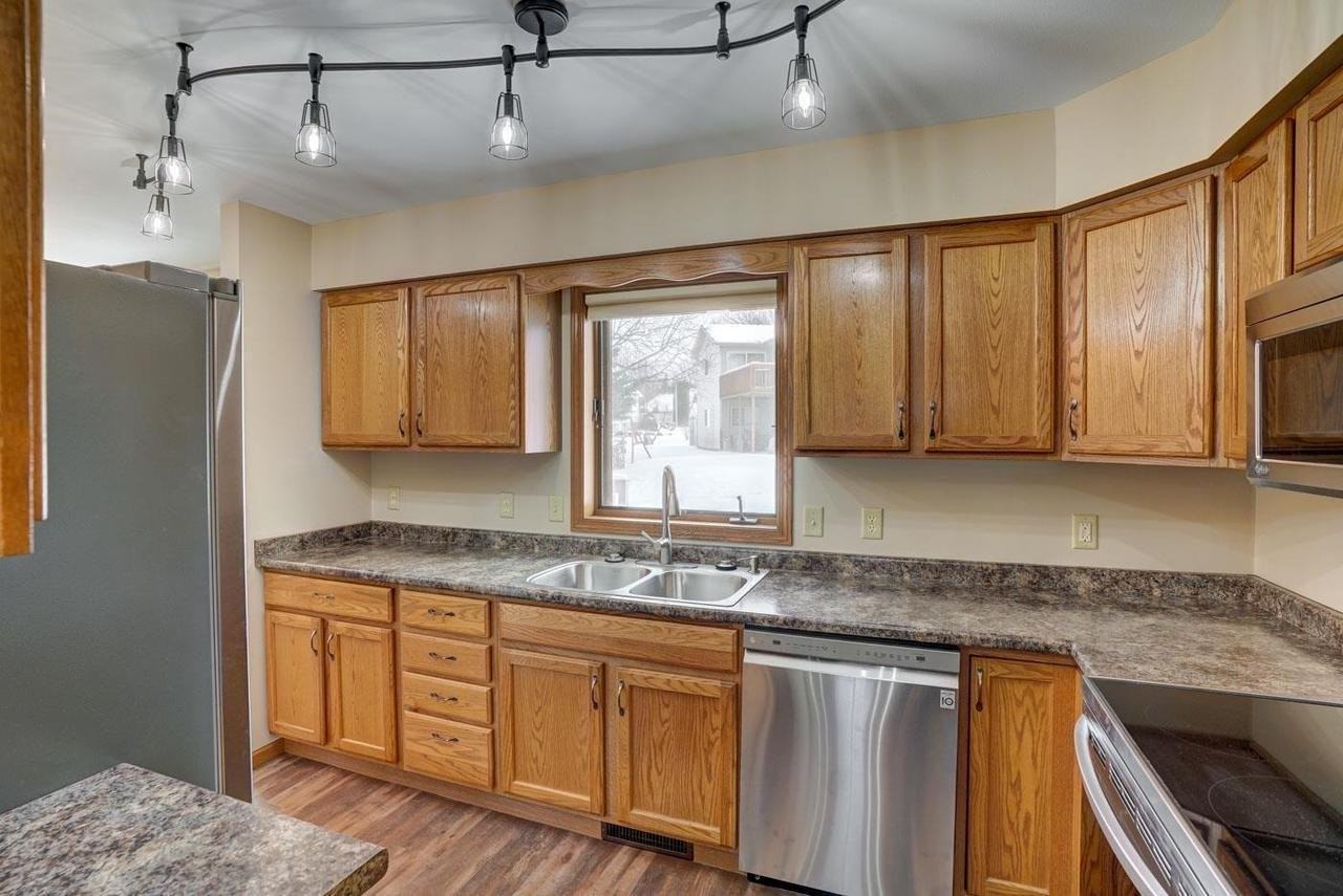 3601 Basalt Ln - Photo 4 of 20