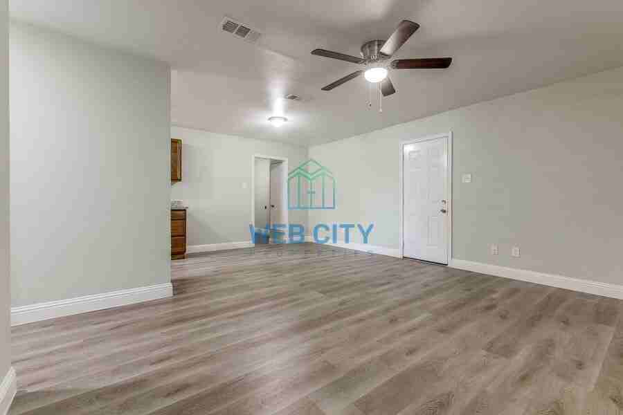 6330 Cinnamon Oaks Dr - Photo 3 of 12