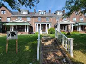612 Wildwood Pkwy - Photo 1 of 1