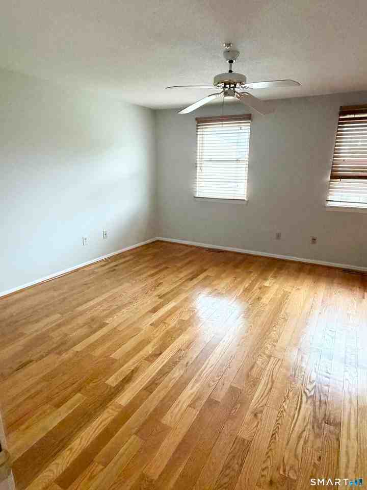 142 E Gate Ln #142 - Photo 6 of 14