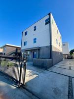 featured image of 789 E 41st Pl