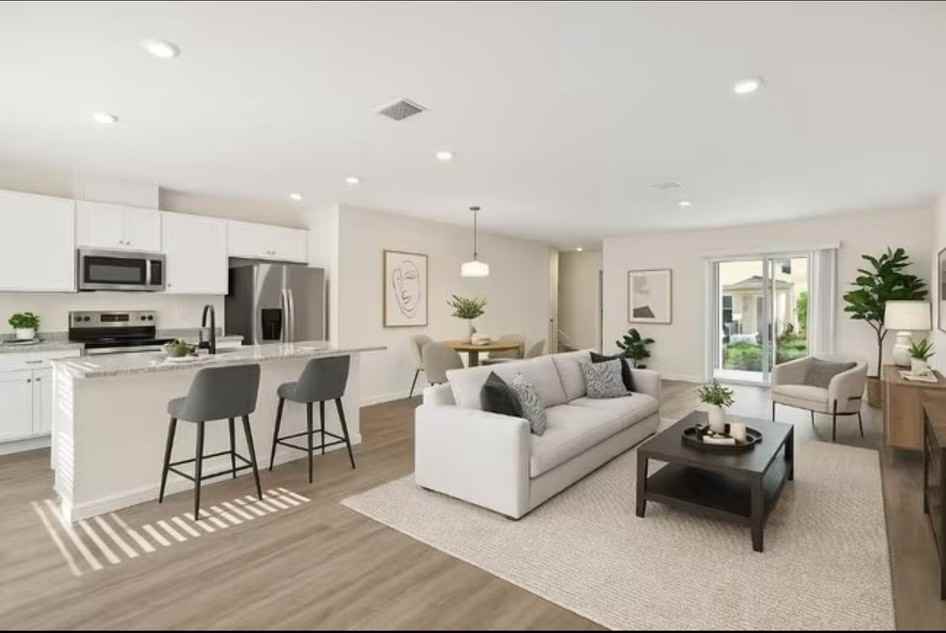 2745 Flushing Dr - Photo 3 of 16
