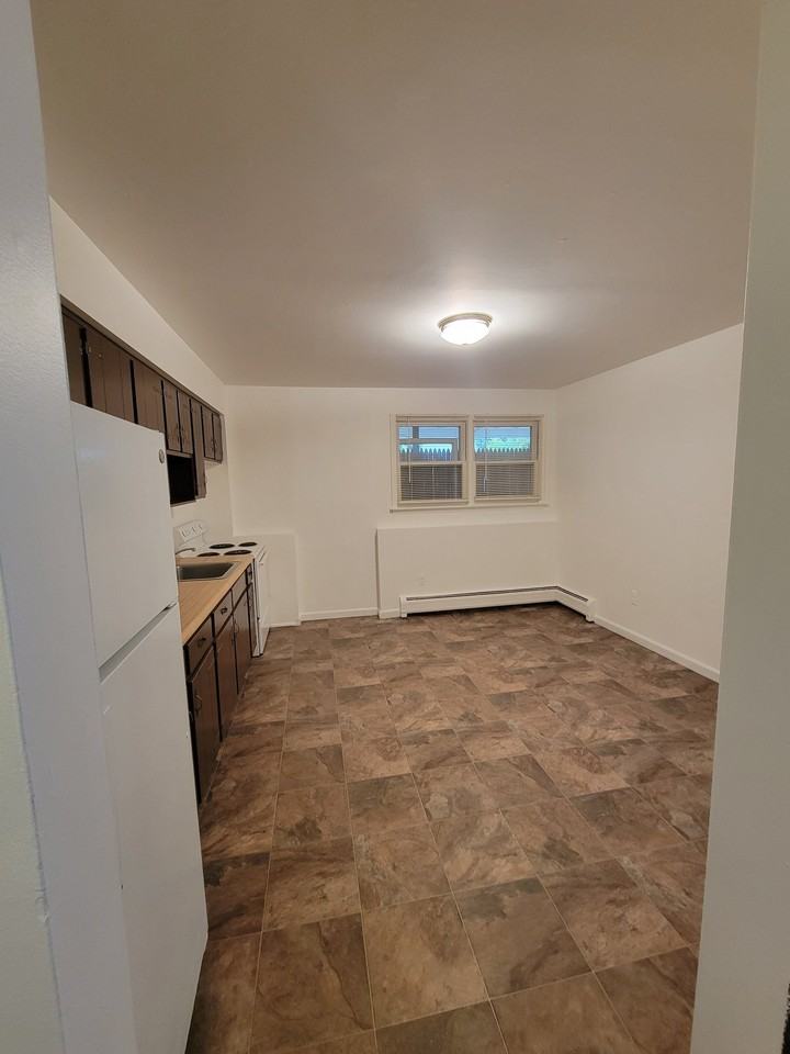 14 Brook St #3 - Photo 6 of 9
