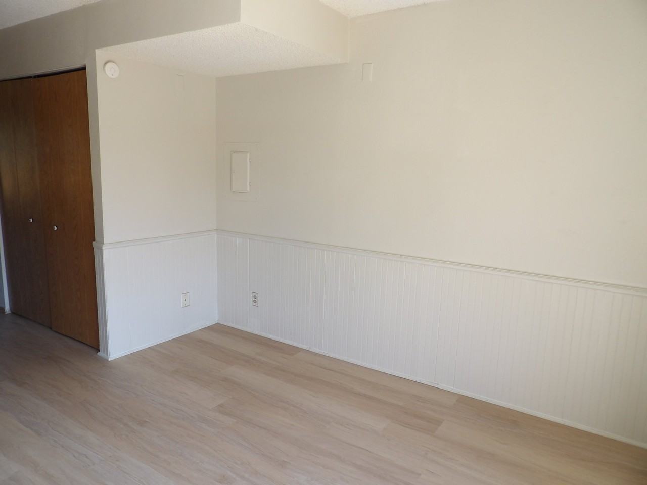 6419 Village Ln - Photo 3 of 20