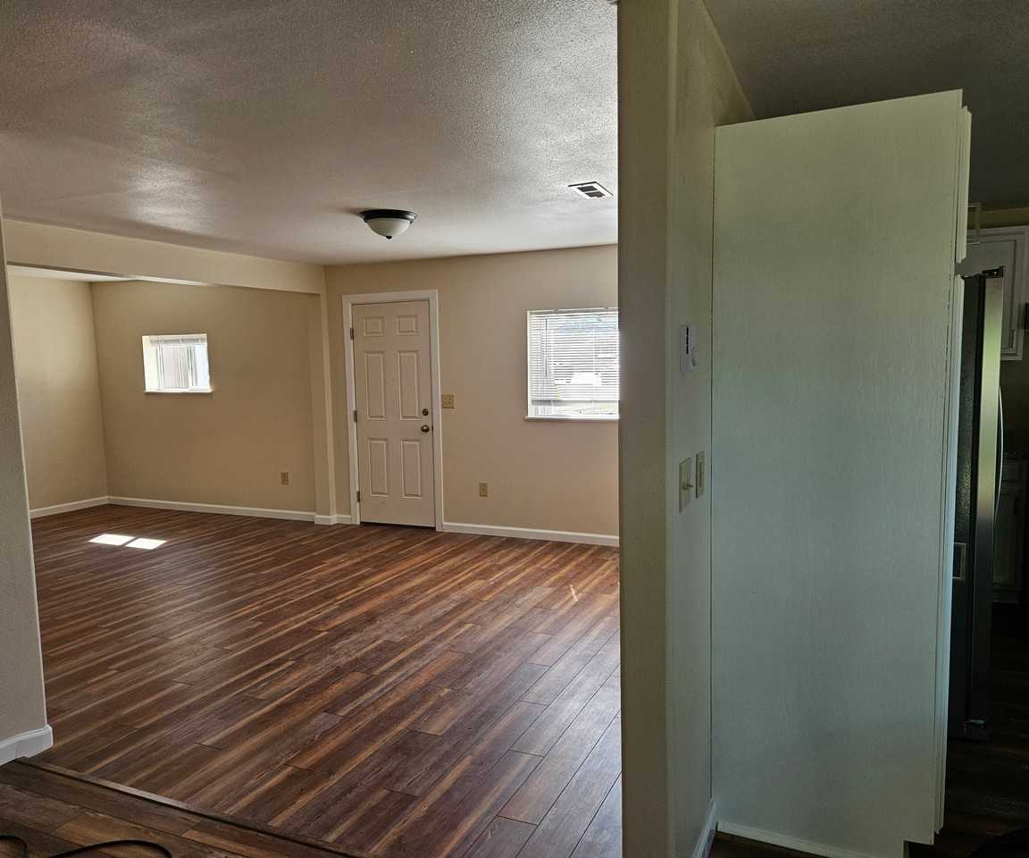 132 E Front St - Photo 5 of 17