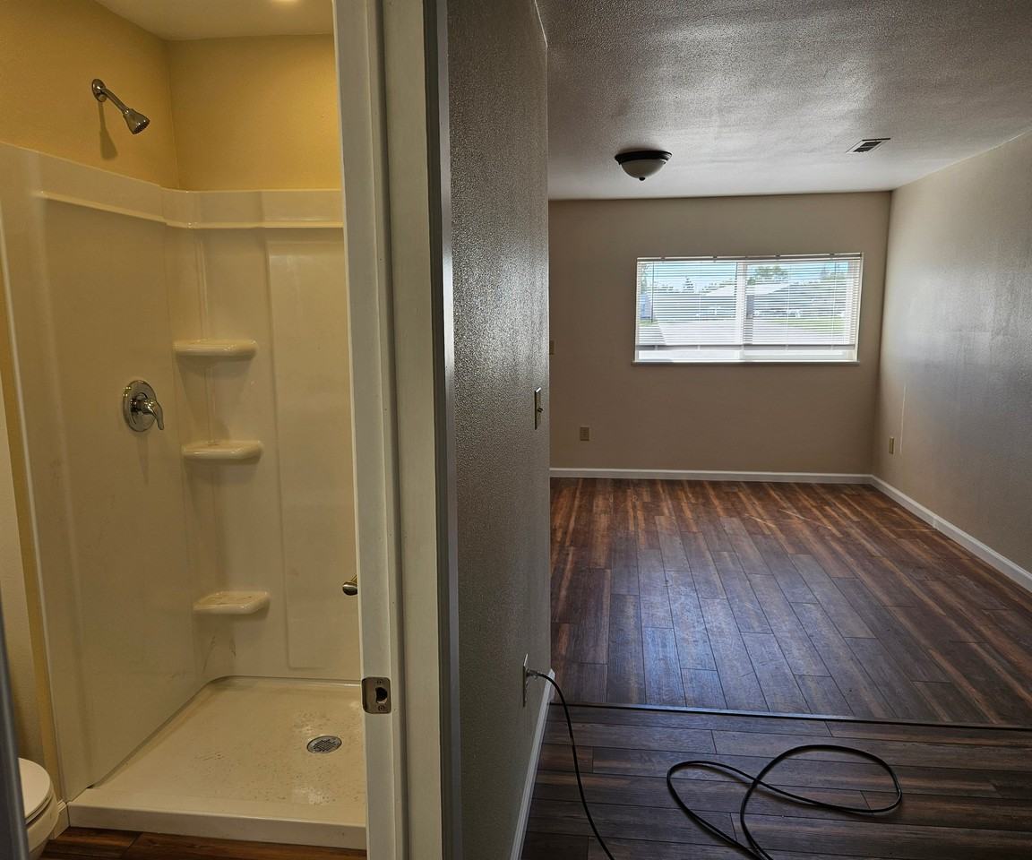 132 E Front St - Photo 7 of 17