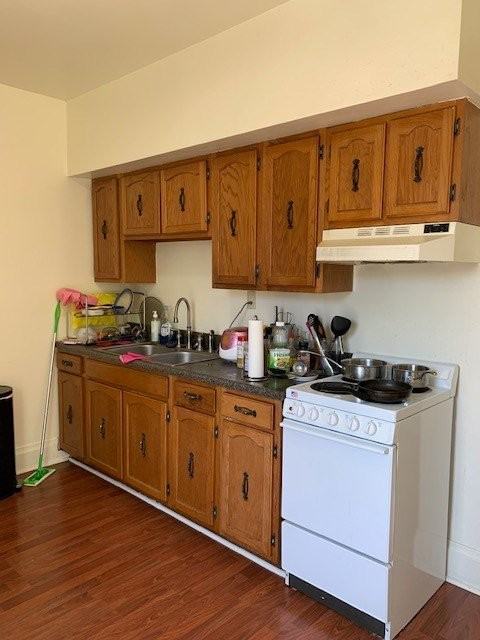 1452 Hunter Ave #1-2 - Photo 2 of 9