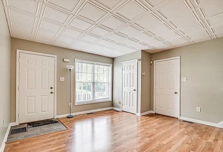 73 Mariners Ct - Photo 5 of 8