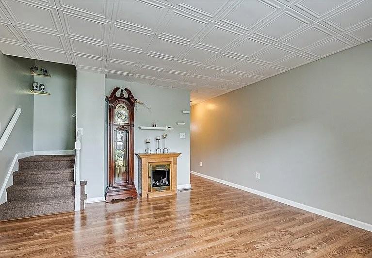 73 Mariners Ct - Photo 6 of 8
