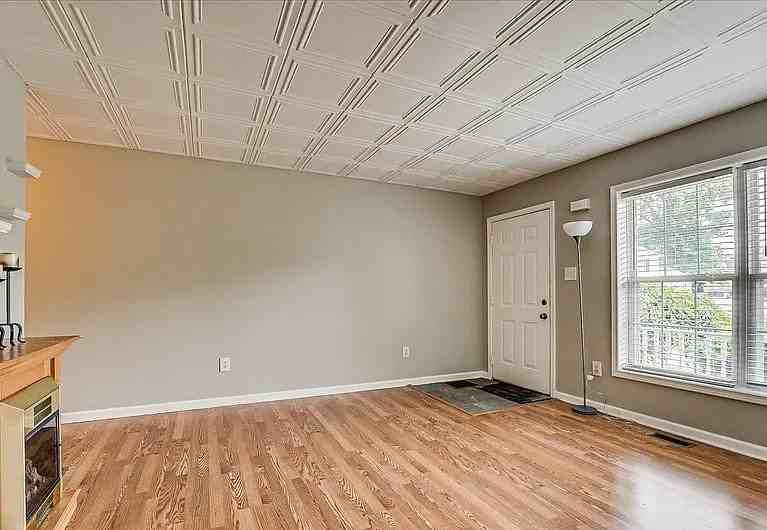 73 Mariners Ct - Photo 7 of 8