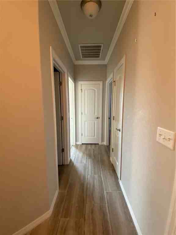 740 Fontana St - Photo 3 of 16