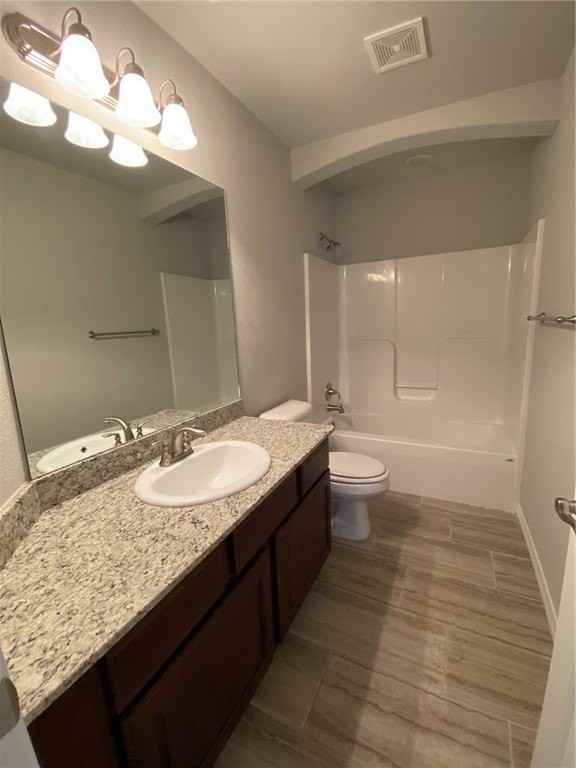 740 Fontana St - Photo 4 of 16