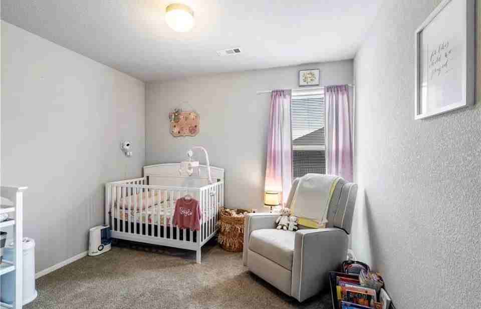 801 Nw 68th Ave - Photo 7 of 9