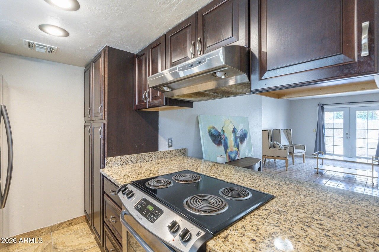 3119 N 38th St #8 - Photo 2 of 17
