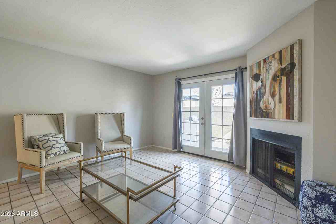 3119 N 38th St #8 - Photo 5 of 17