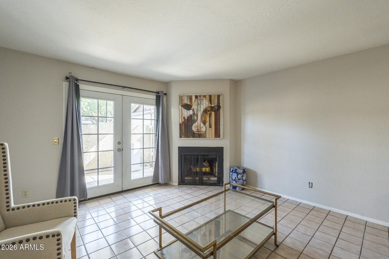 3119 N 38th St #8 - Photo 7 of 17