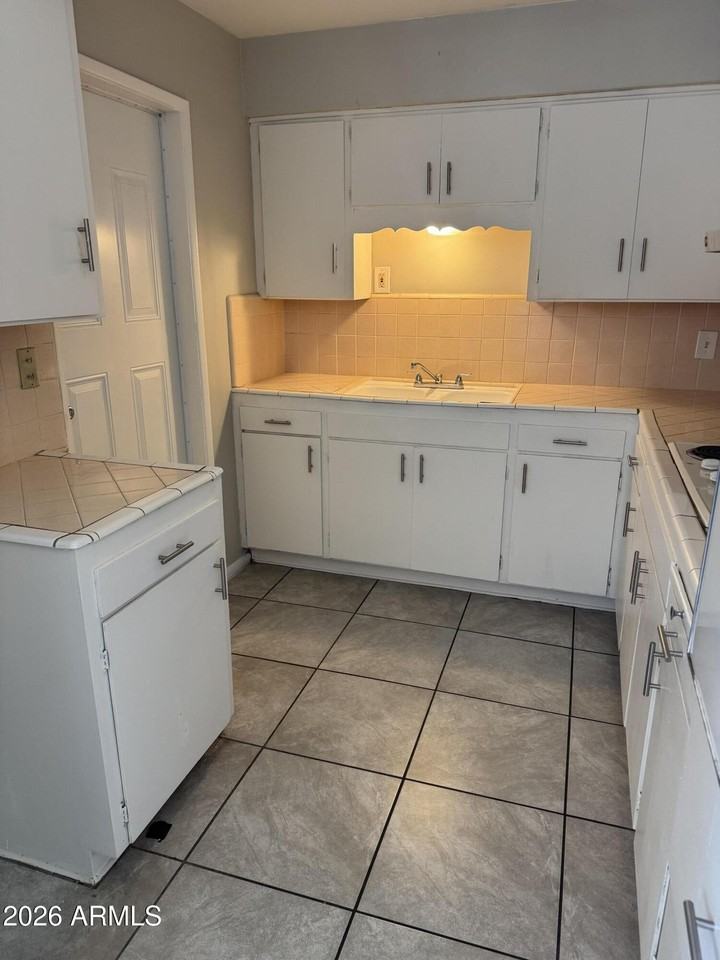 62 S Allen #C - Photo 2 of 7