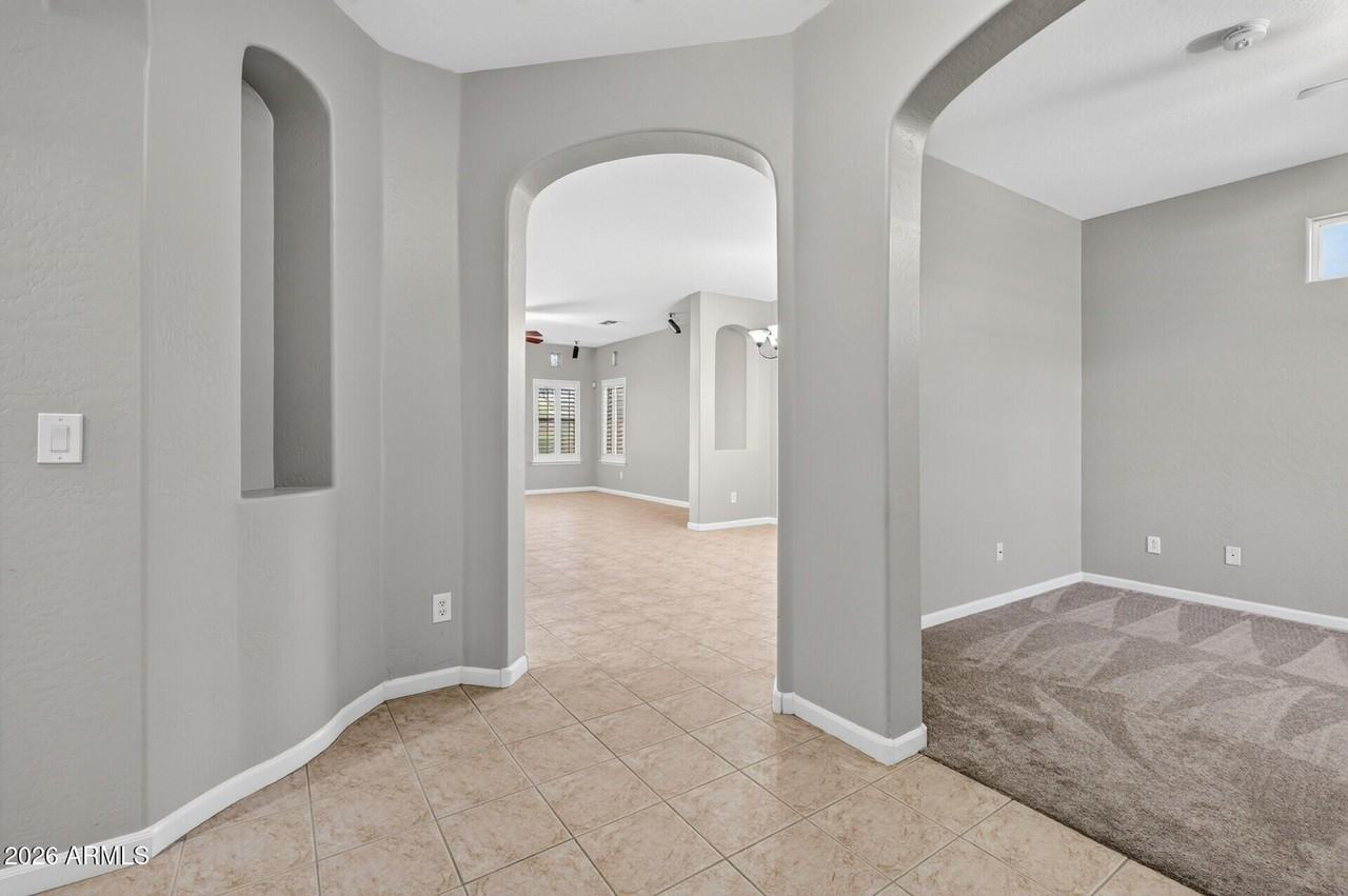 10639 W Alex Ave - Photo 5 of 50