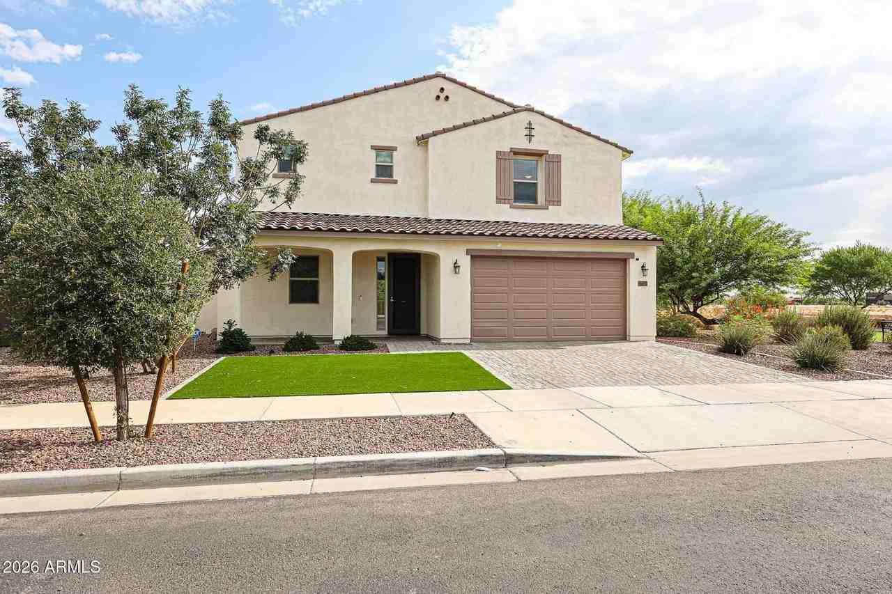 14090 W Old Oak Ln - Photo 2 of 50