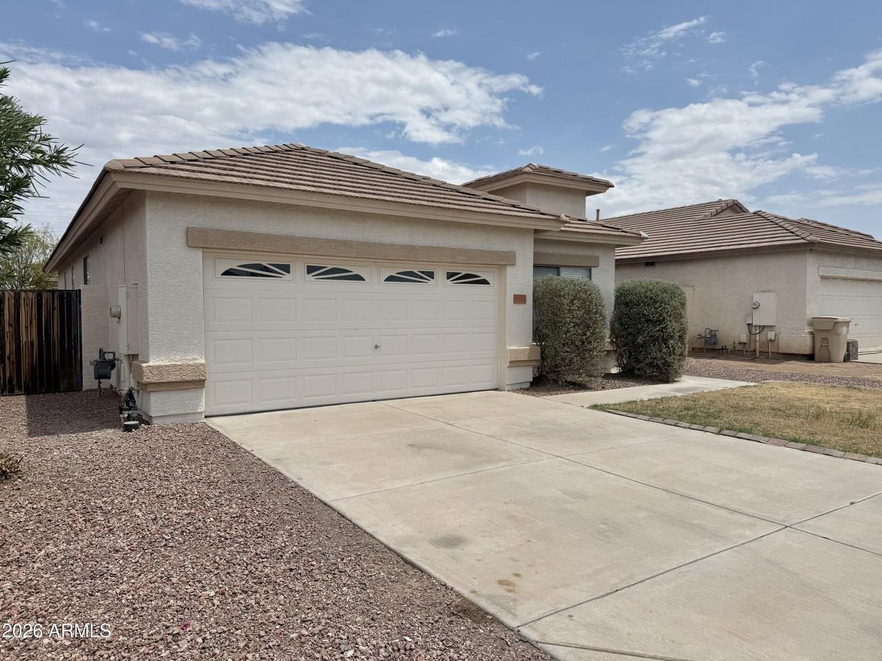 6558 W Townley Ave - Photo 2 of 39