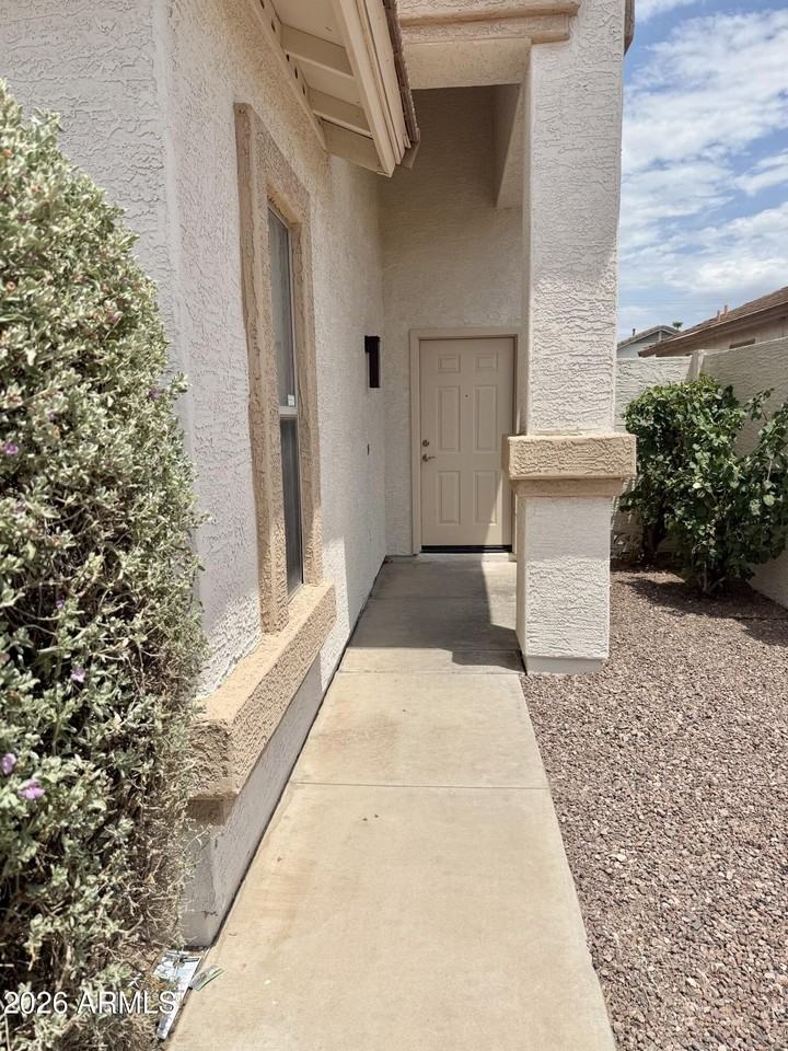 6558 W Townley Ave - Photo 4 of 39